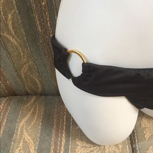 Black bikini bottom 👙